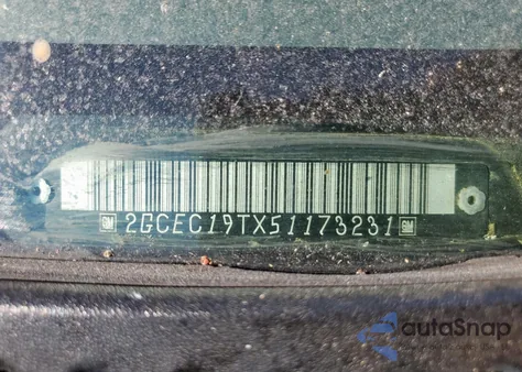 2005 Chevrolet Silverado C1500 z USA, uszkodzony, nr VIN 2GCEC19TX51173231